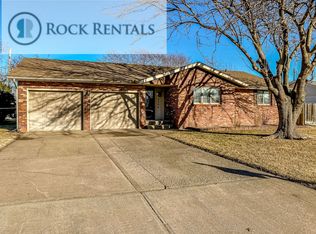 2504 Rambler Rd, Hutchinson, KS 67502