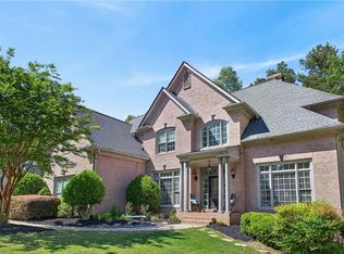 1029 Laurel Grove Ct, Suwanee, GA 30024