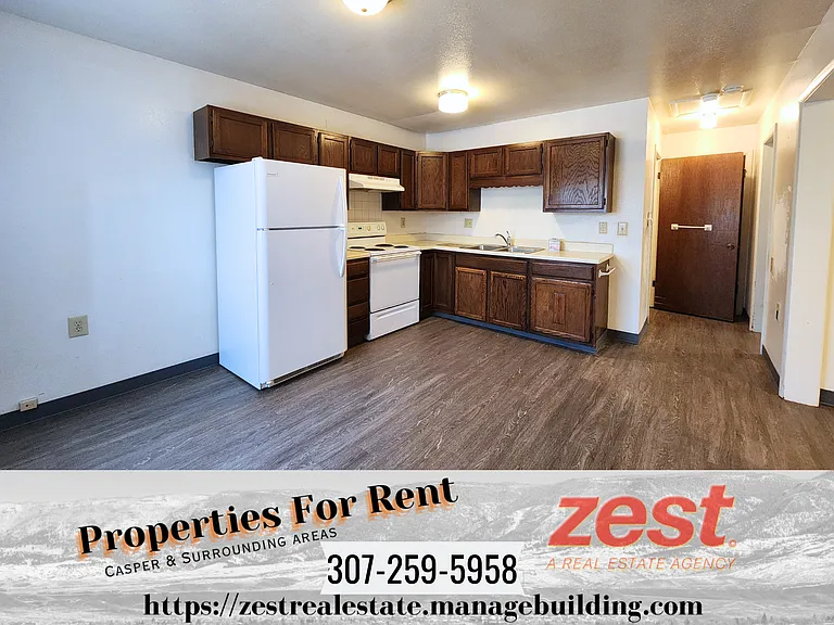 239 E K St — Photo 5