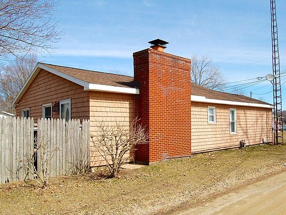 2nd image of 25179 70th St