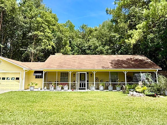 3rd image of 92 Burgess Cir
