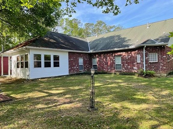 5th image of 60354 Emerald Dr