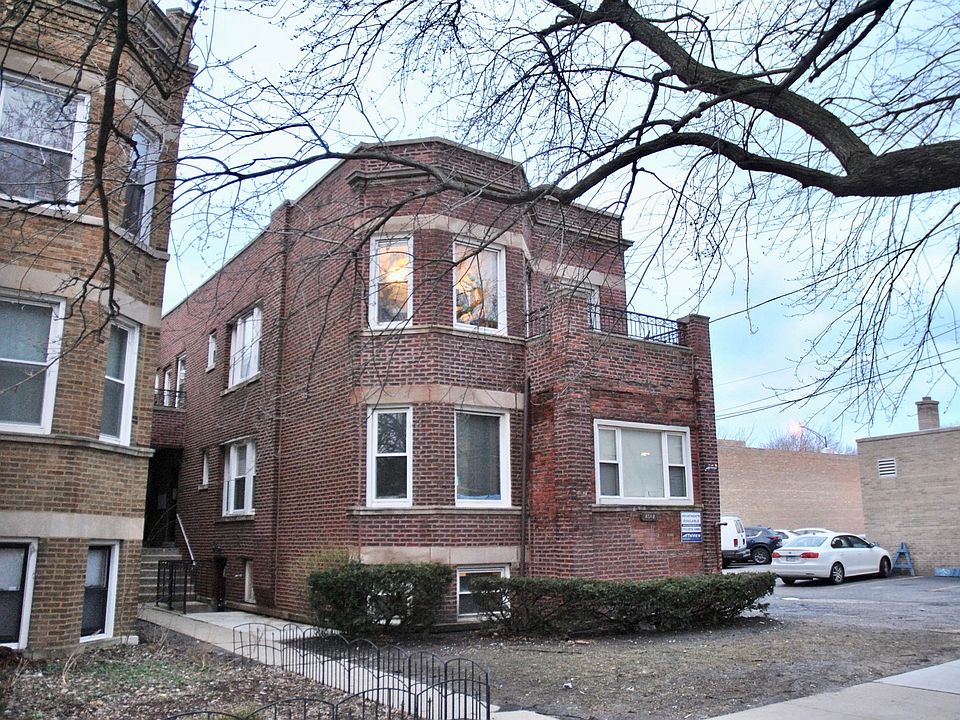 1st image of 4342 N Sawyer Ave APT 2R