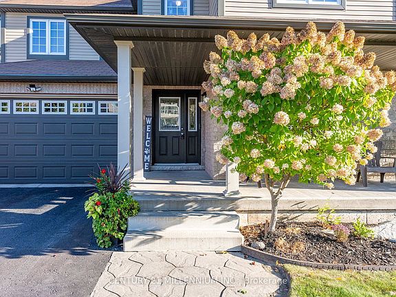 3rd image of 171 Elaine Dr