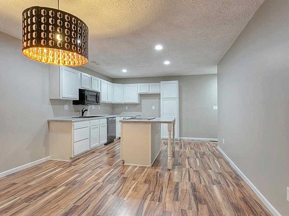 4th image of 3 Caribou Ct