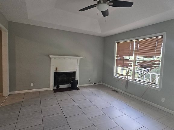 2nd image of 3404 Oak Lawn Dr