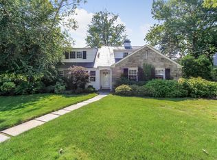 11 Lenox Pl, Scarsdale, NY 10583