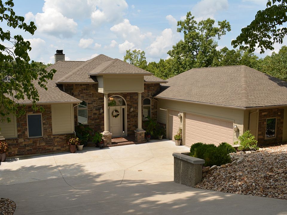 Exterior Roadside