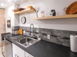 Hillcrest Condo, Hollywood, FL 33021