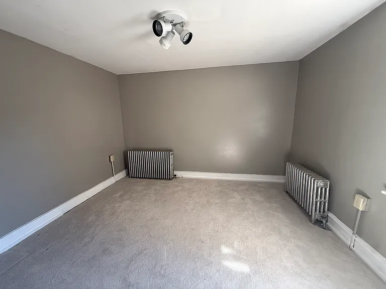 418 Leggett St — Photo 14