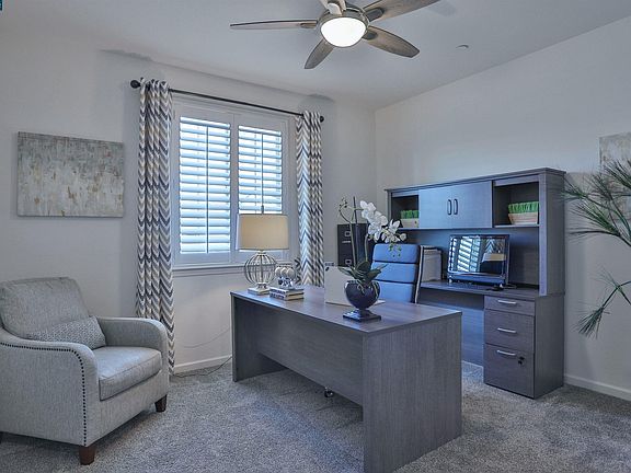 3rd image of 9161 Summer Holly Way