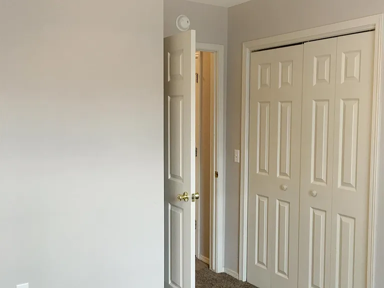 2736 Jean St — Photo 6