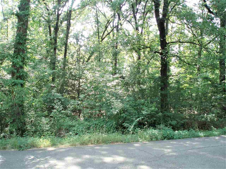 1st image of 15 Northridge Cir