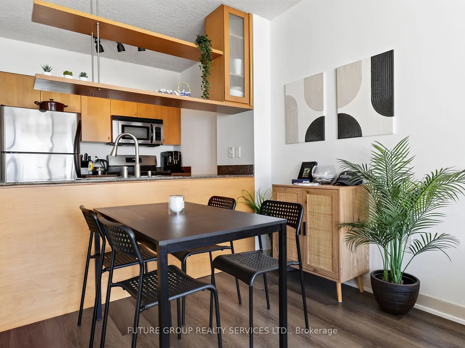 1 bed, $2,385 — Photo 2