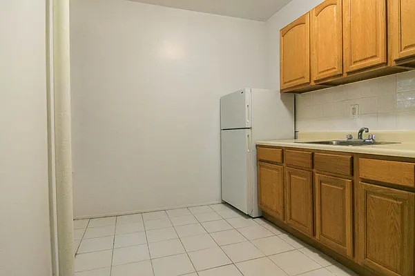 Rented by Horowitz Real Estate | media 14