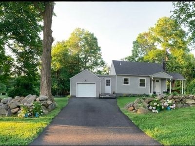 40 Mount Pleasant Road, Newtown, CT, 06470