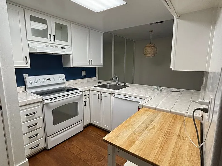 157 Palo Verde Ter — Photo 1