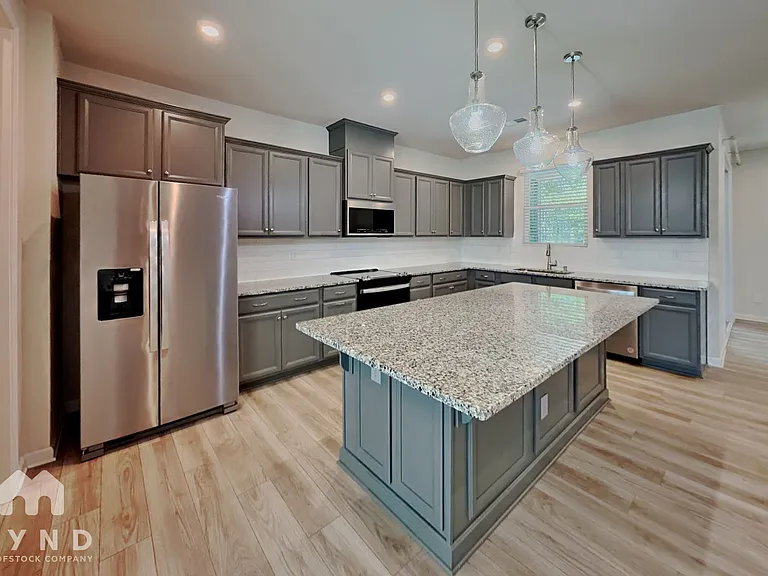 215 Grove Gate Ln #- — Photo 4