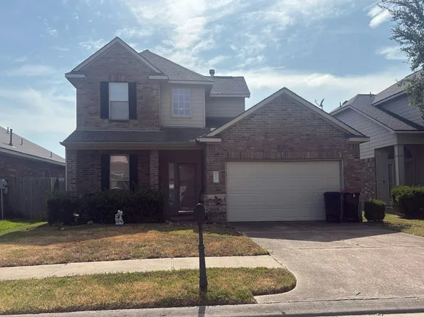 8311 Littlehip Hawthorn Dr #D, Baytown, TX 77523