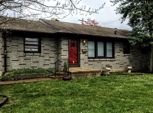 1008 9th St, Old Hickory, TN 37138