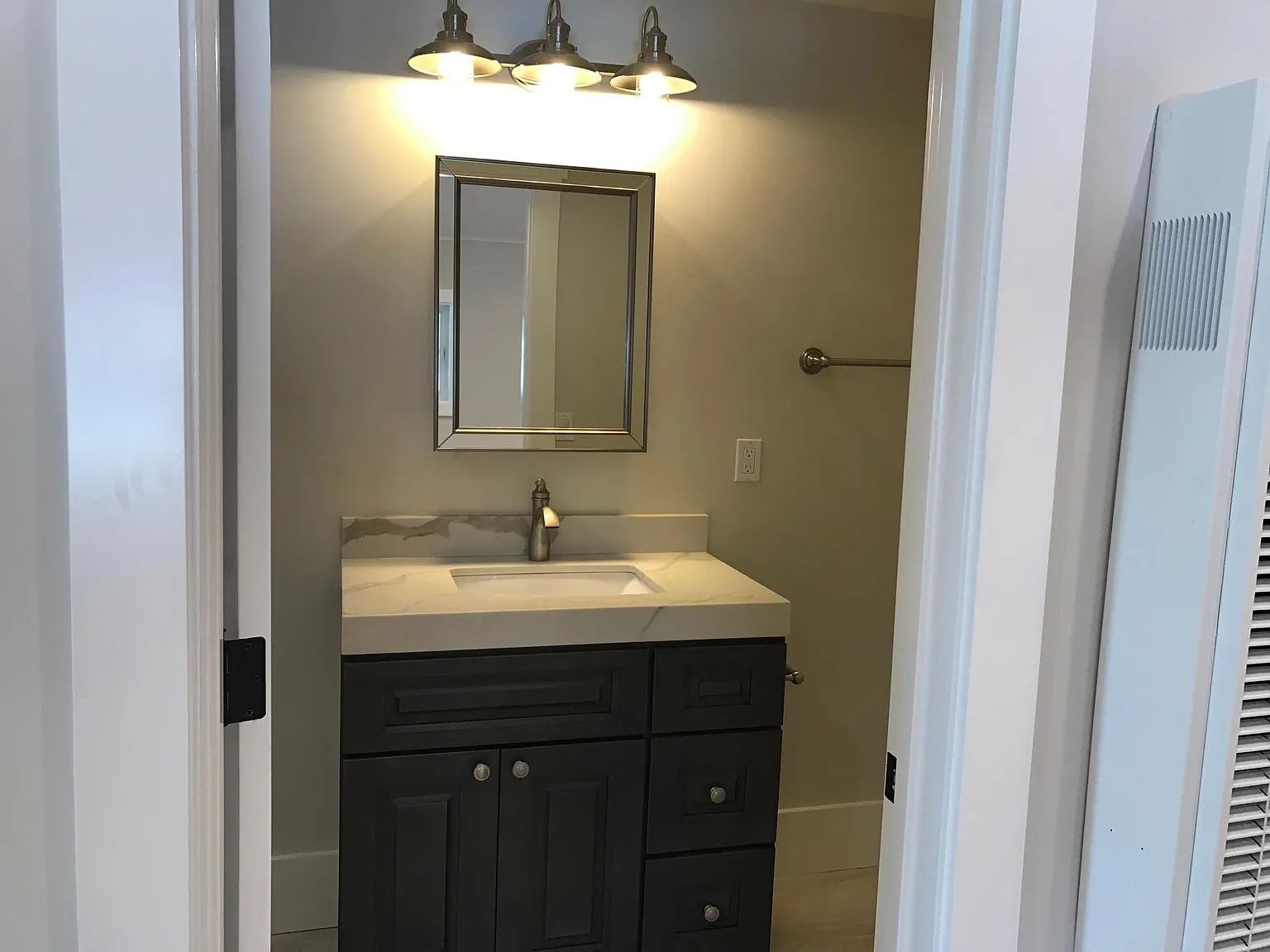 1 bed, 650 sqft, $2,575 — Photo 4