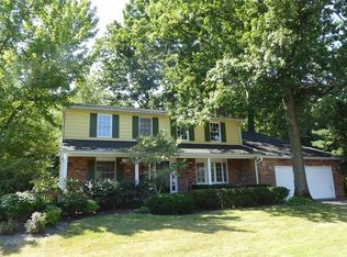 5366 Kilbourne Dr, Lyndhurst, OH