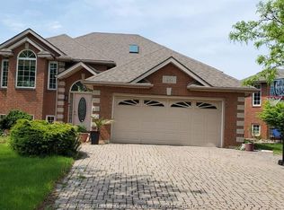 971 Grantham Ct, Windsor, ON N9G 2T1