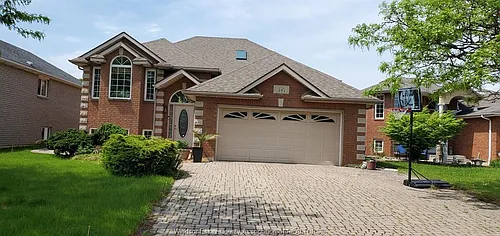 971 Grantham Ct #LOWER Photo 1