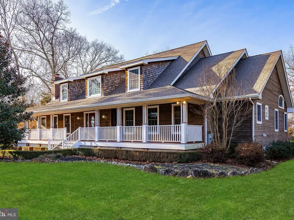 371 Railroad Ave, West Creek, NJ 08092