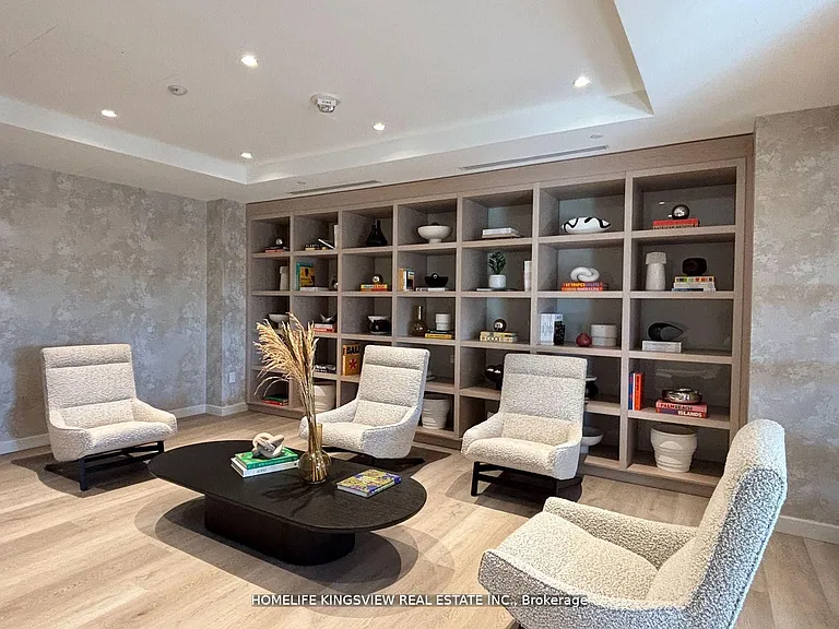 86 Dundas St E #522 — Photo 9