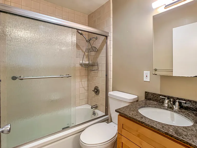 1742 Spruce St #11 — Photo 14