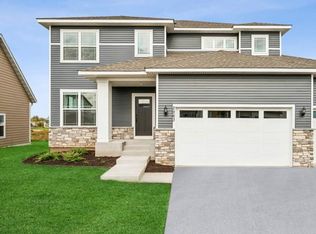 3068 Trinity Dr, Shakopee, MN 55379