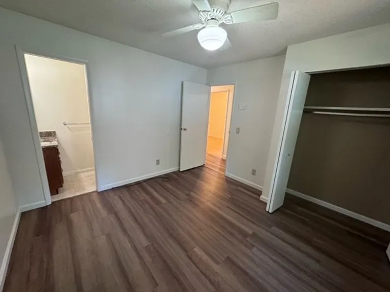 1610 Indian Woods Dr — Photo 8