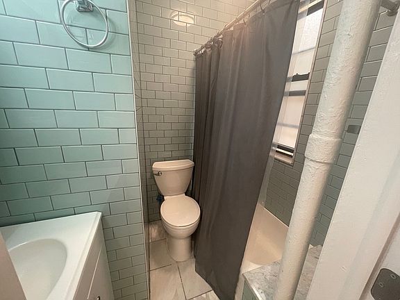 5th image of 41-26 Crescent St #4A