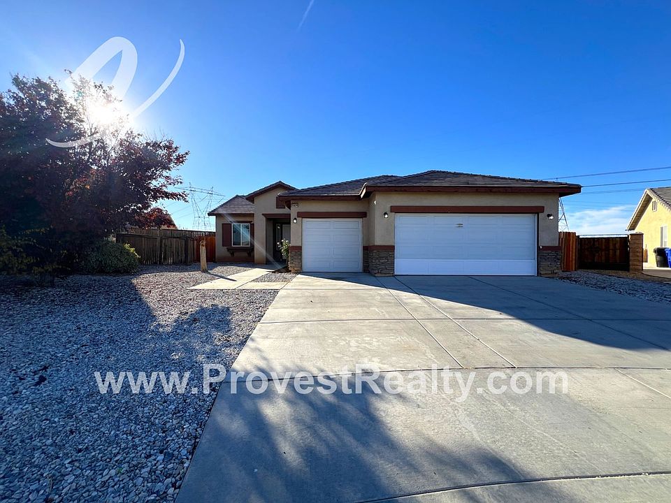 1st image of 15534 Peace Pipe St