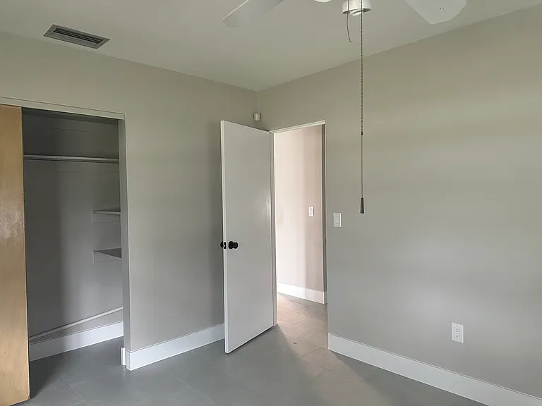 1449 Collins Rd — Photo 20