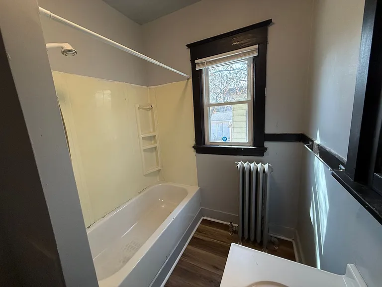 950 Arkwright St — Photo 13
