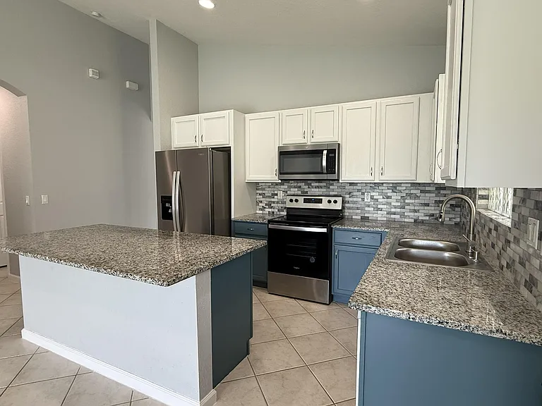 9084 Silver Glen Way — Photo 9