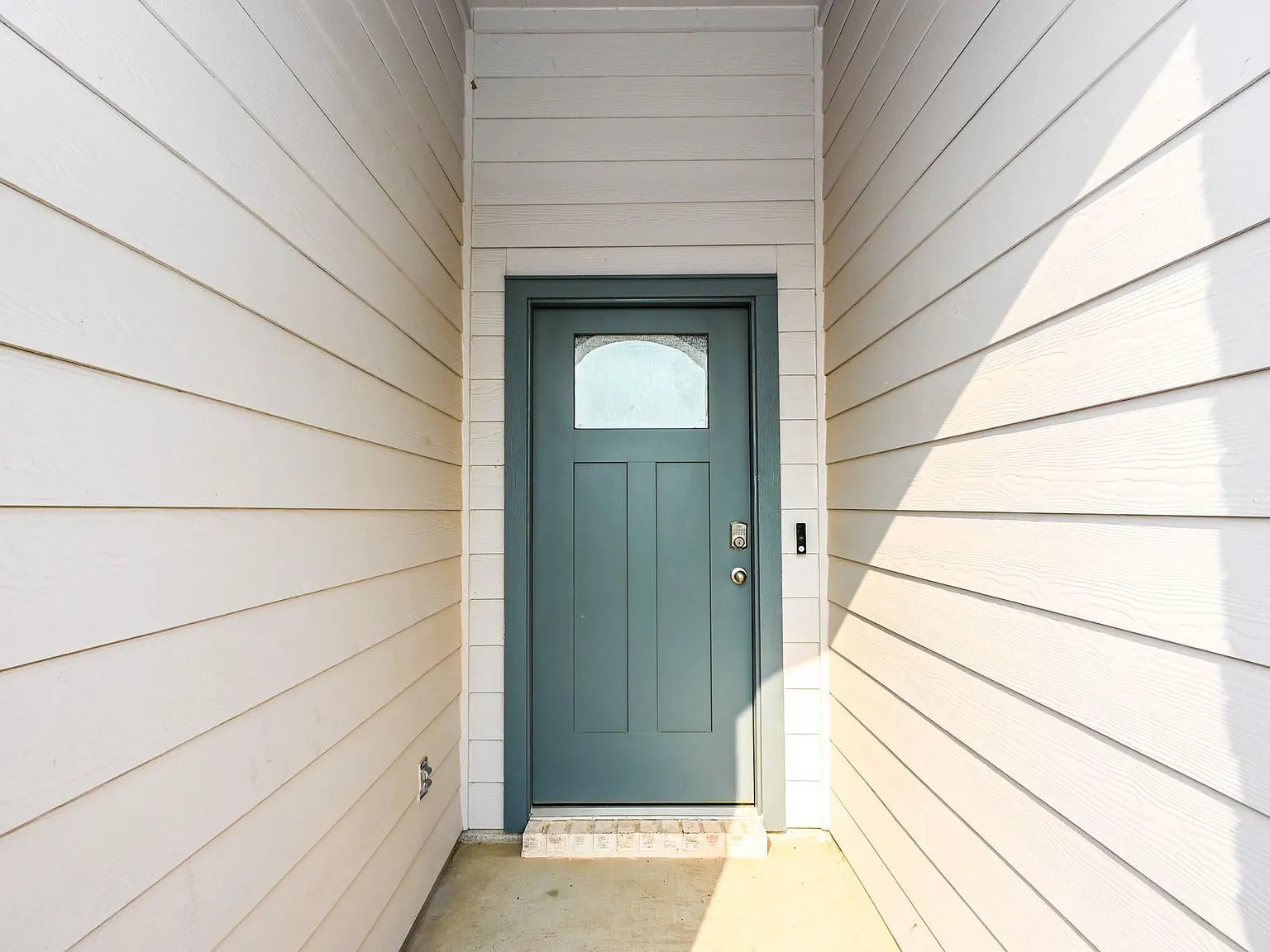 4 bed, 3.0 bath, $2,600 — Photo 4