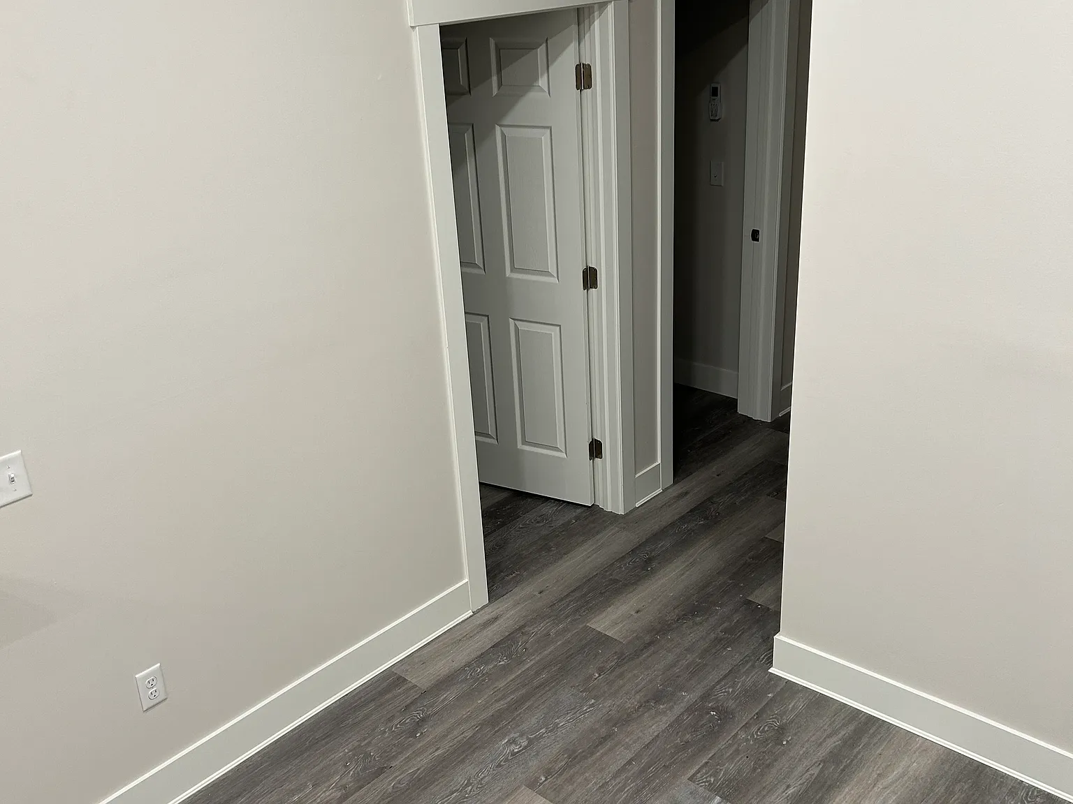 3 bed, 980 sqft, $2,500 — Photo 2
