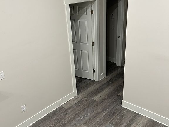 2nd image of 102 Sonnies Dr Unit B