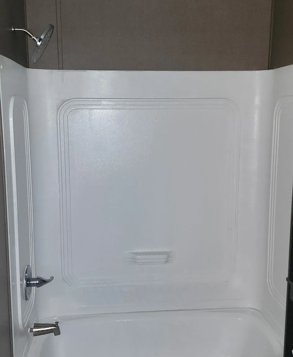 3 bed, 1152 sqft, $690 — Photo 3