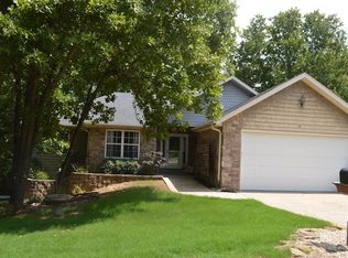 6 Reighton Cir, Bella Vista, AR 72714