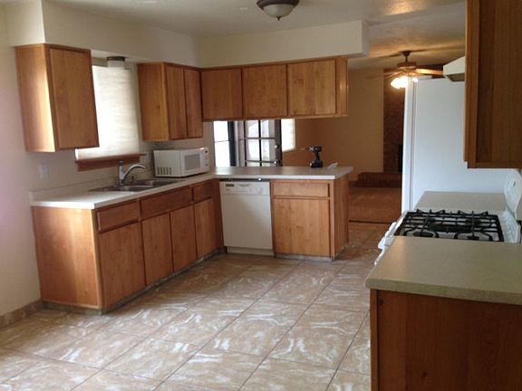 4th image of 7717 Buckboard Ave NE