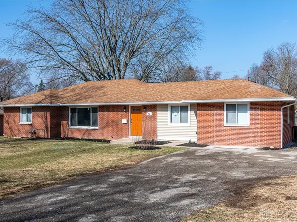 77 Winnet Dr, Dayton, OH 45415