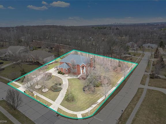 2nd image of 7301 Forestwood Dr