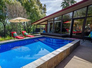 885 Lakeview Dr, Redding, CA 96001