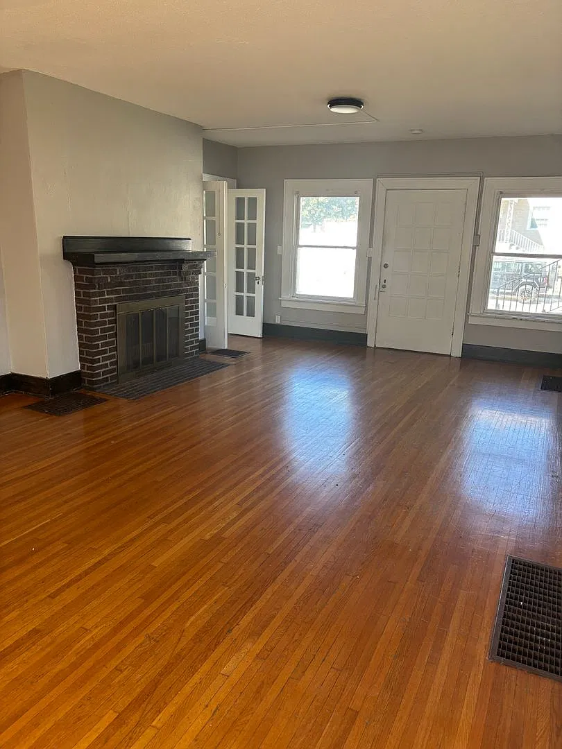 503 Hulman Street — Photo 1