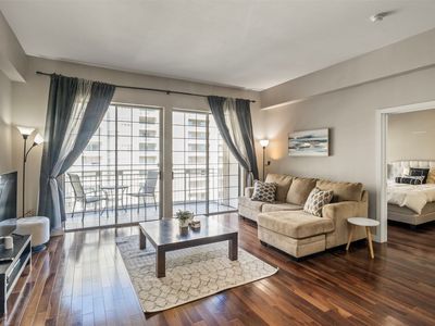 3225 Turtle Creek Blvd #1007, Dallas, TX, 75219