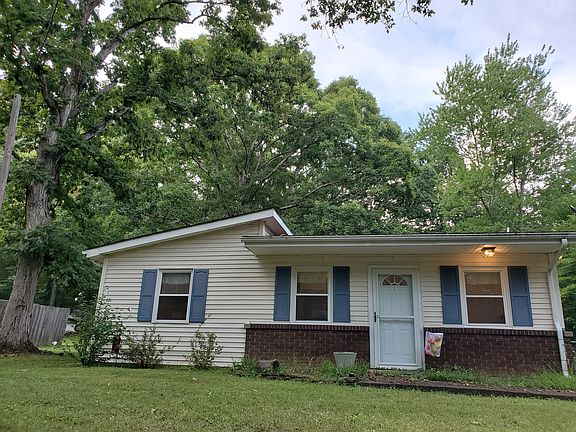 2nd image of 1460 Poplar Springs Dr